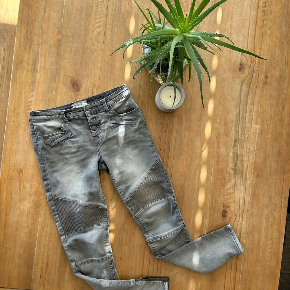 Free People Grey Moto Skinny Jeans 26 - Picture 3 of 10